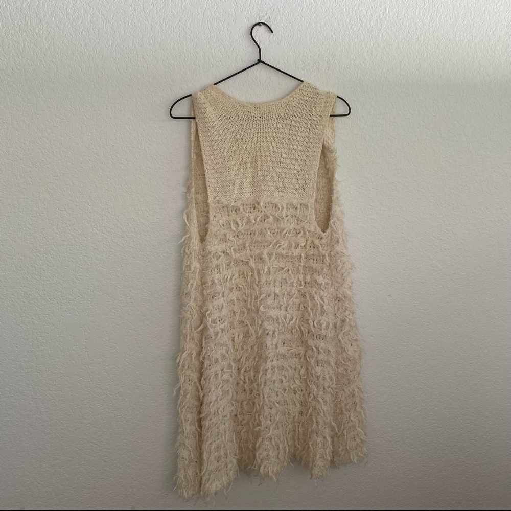 FREE PEOPLE Women’s XS Cream Sleeveless Crotchet Long Vest - Picture 2 of 7